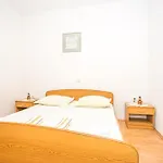 Vinka * Makarska